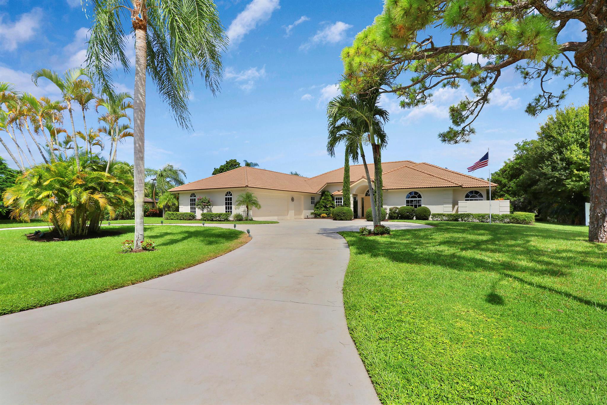 109 SE Turtle Creek Drive