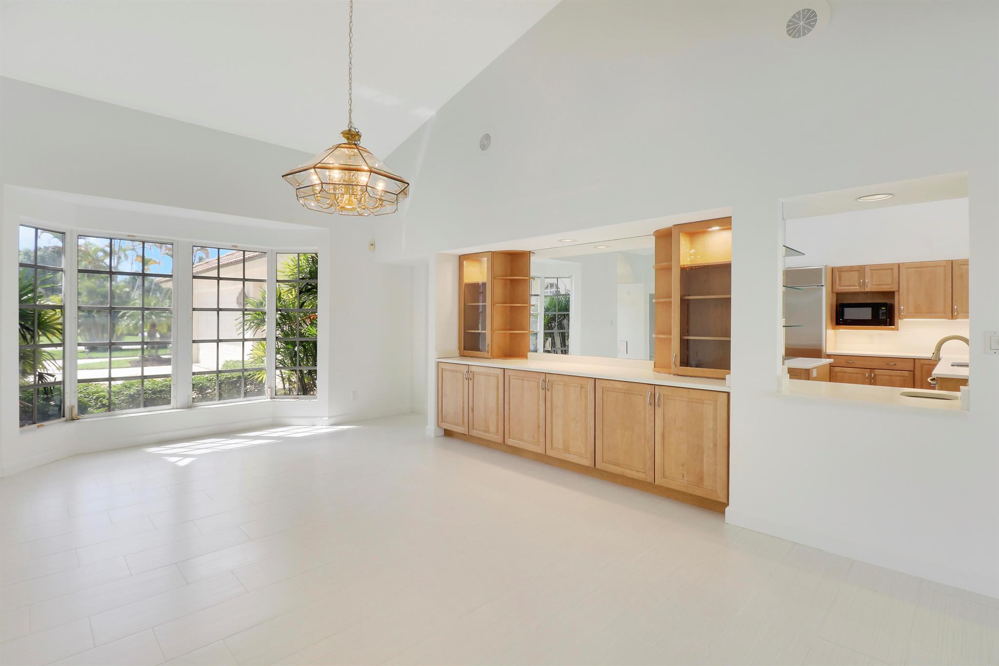 109 SE Turtle Creek Drive