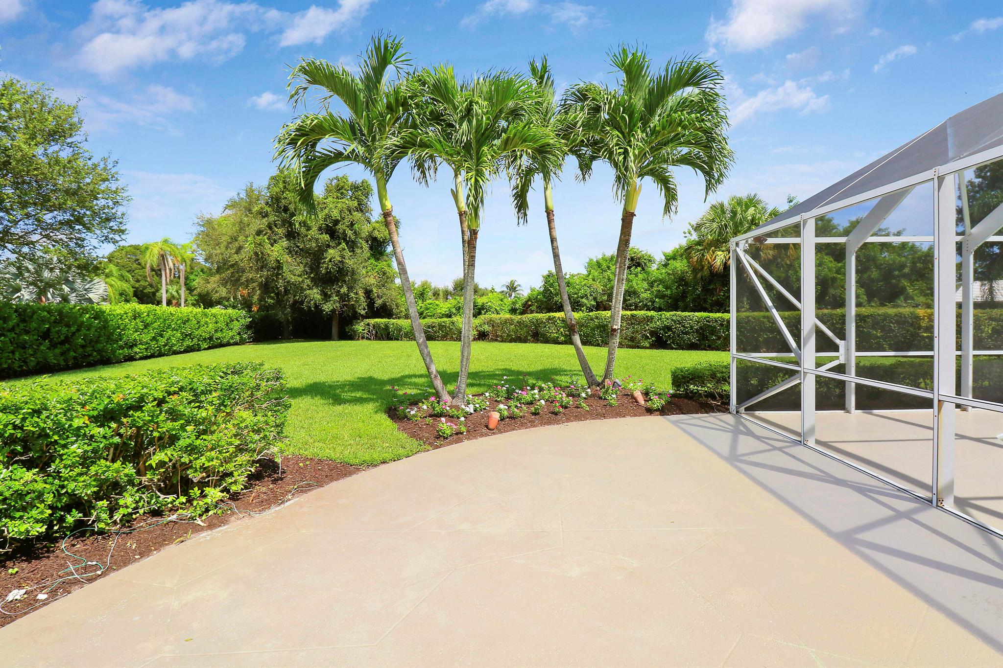 109 SE Turtle Creek Drive