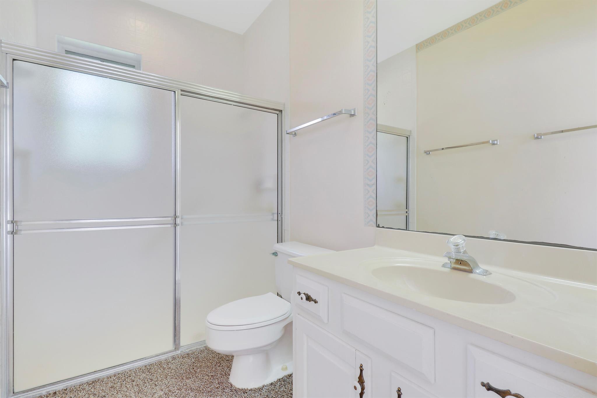 109 SE Turtle Creek Drive