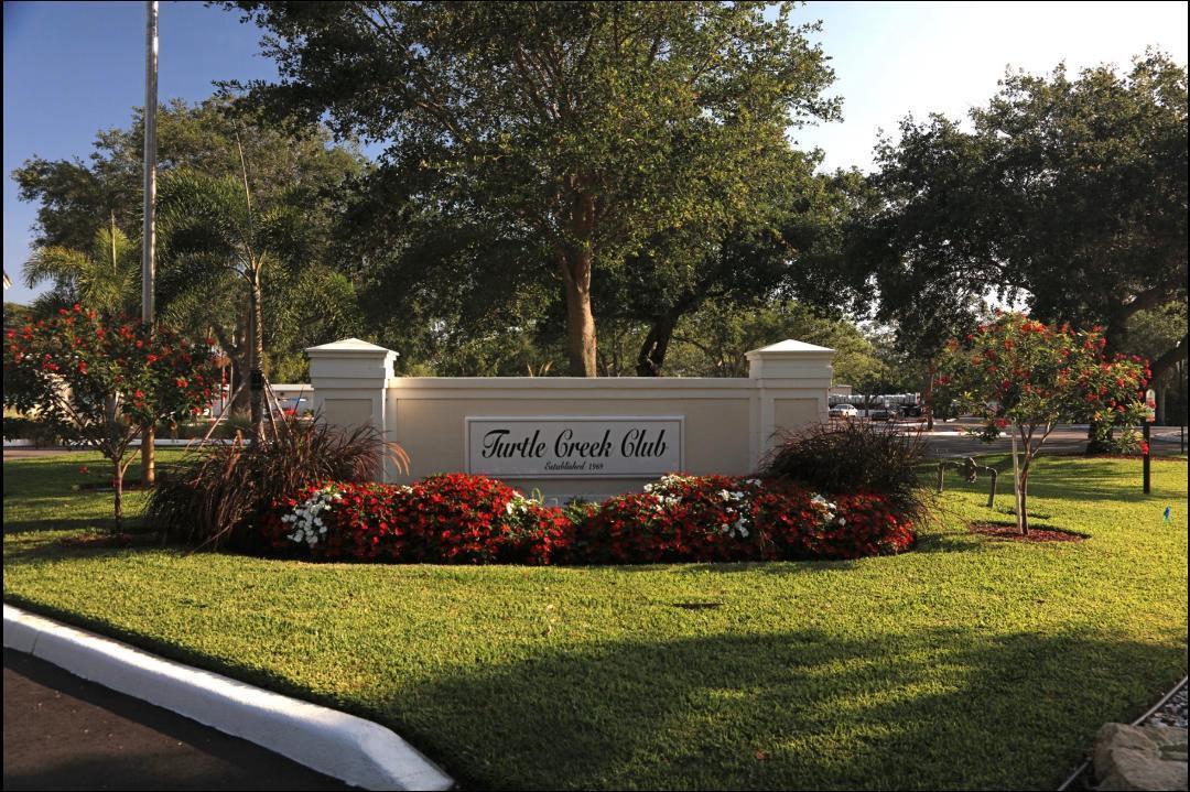 109 SE Turtle Creek Drive