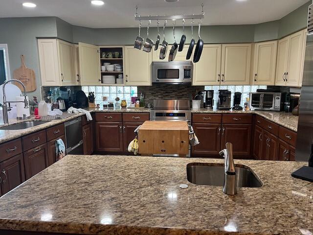 13069 SE Green Turtle Way