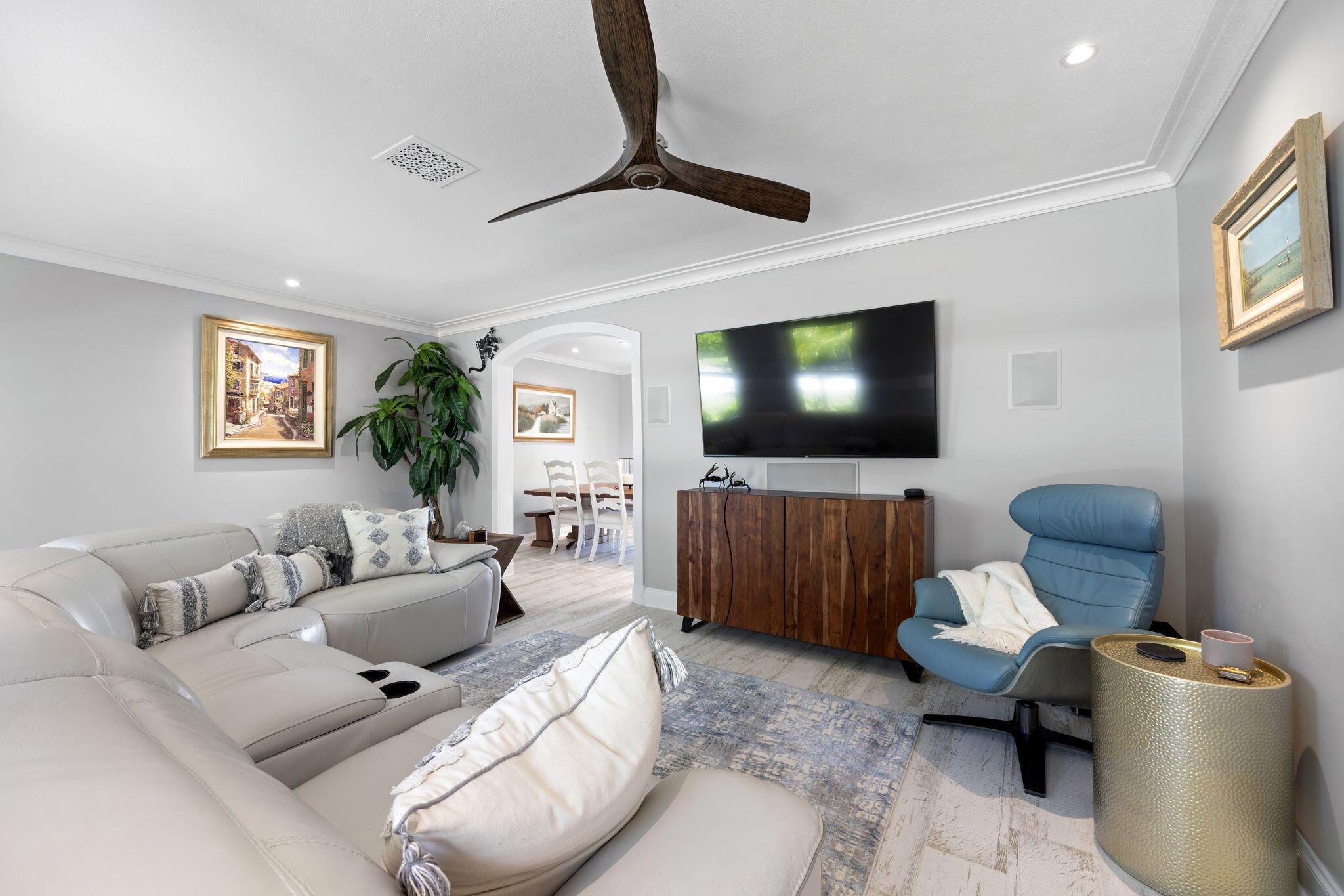 11 SE Splitrail Circle