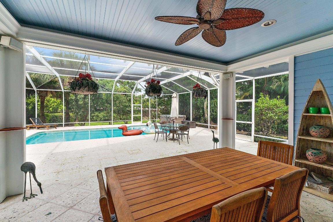 4701 NE Spinnaker Point Place