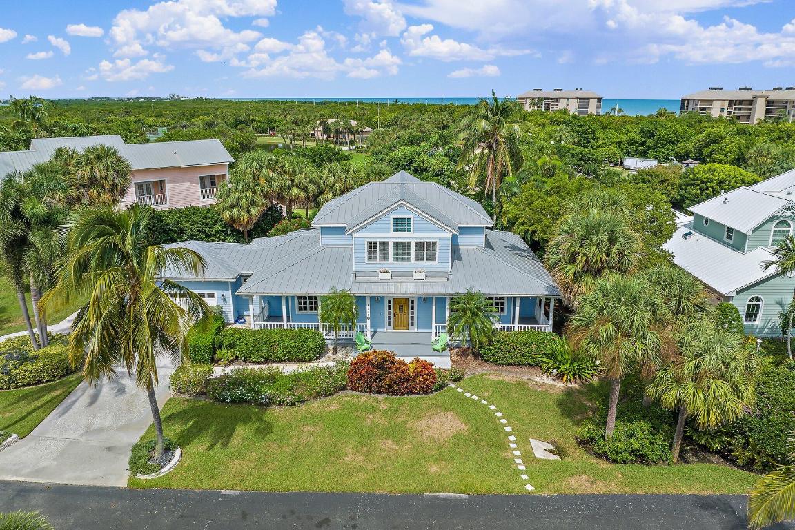 4701 NE Spinnaker Point Place