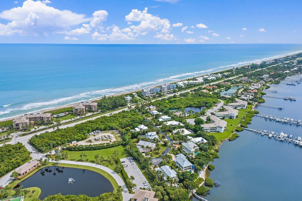 4701 NE Spinnaker Point Place