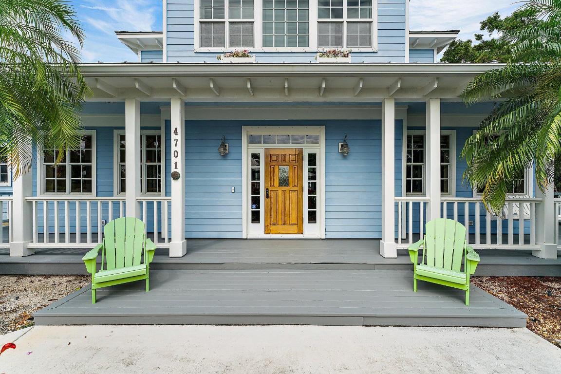 4701 NE Spinnaker Point Place