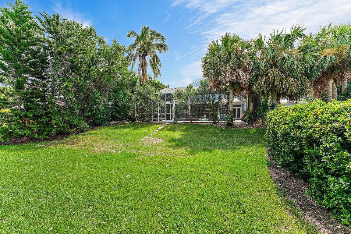 4701 NE Spinnaker Point Place