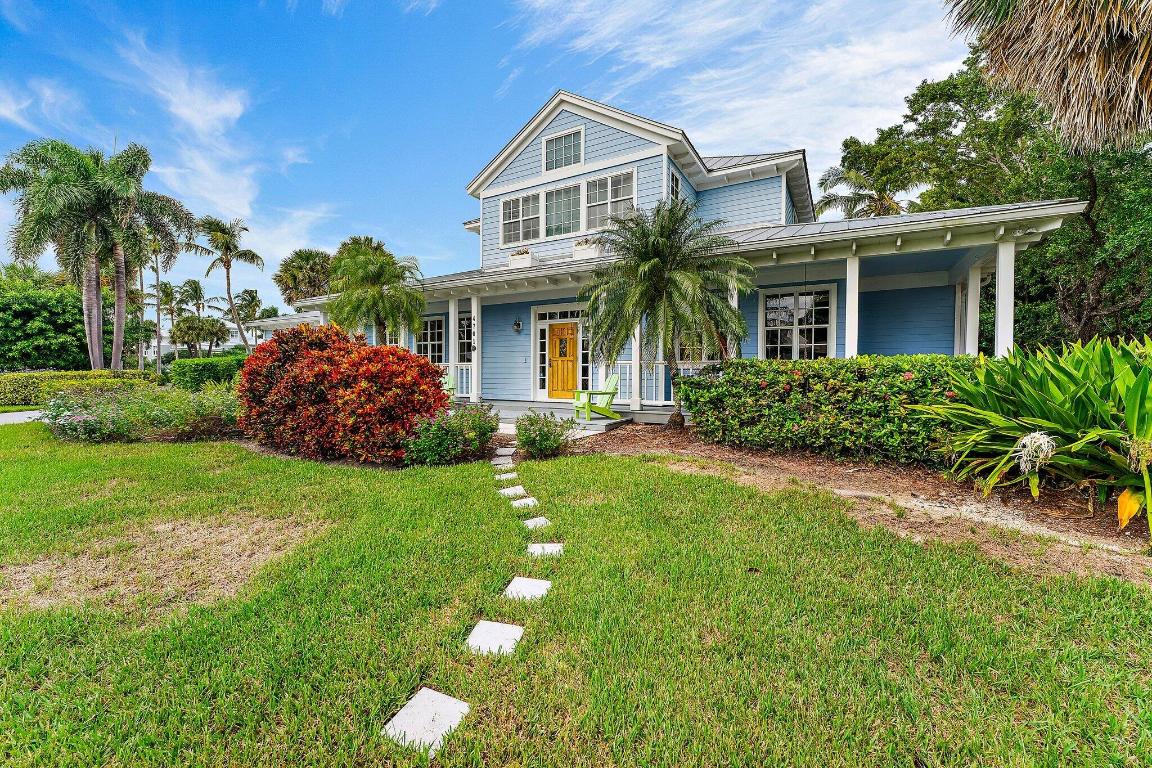 4701 NE Spinnaker Point Place