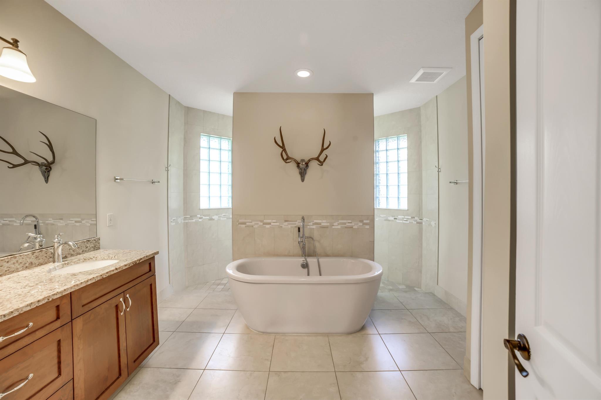 15833 Alexander Run Run