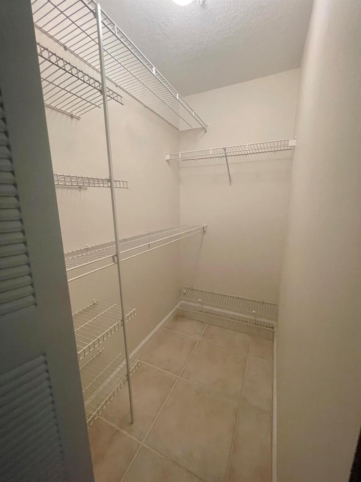 4812 S Central Boulevard 15