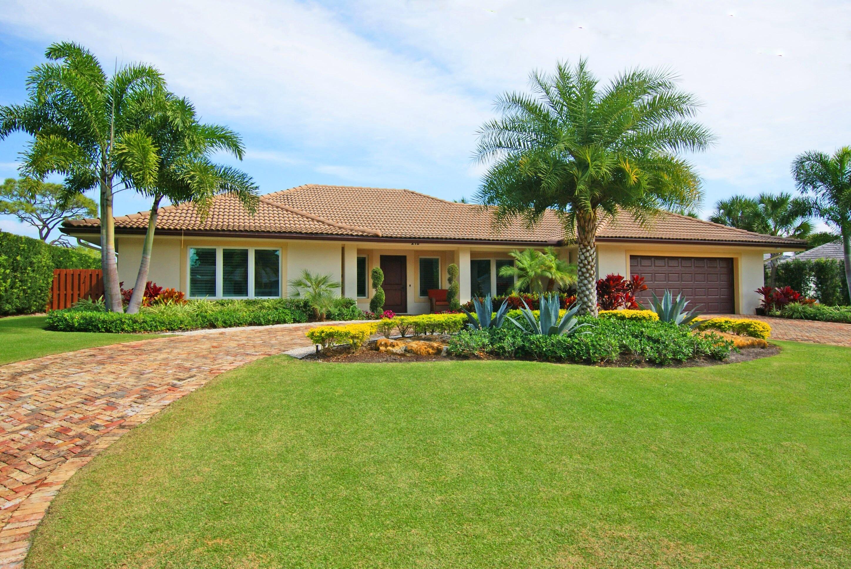 210 Golfview Drive