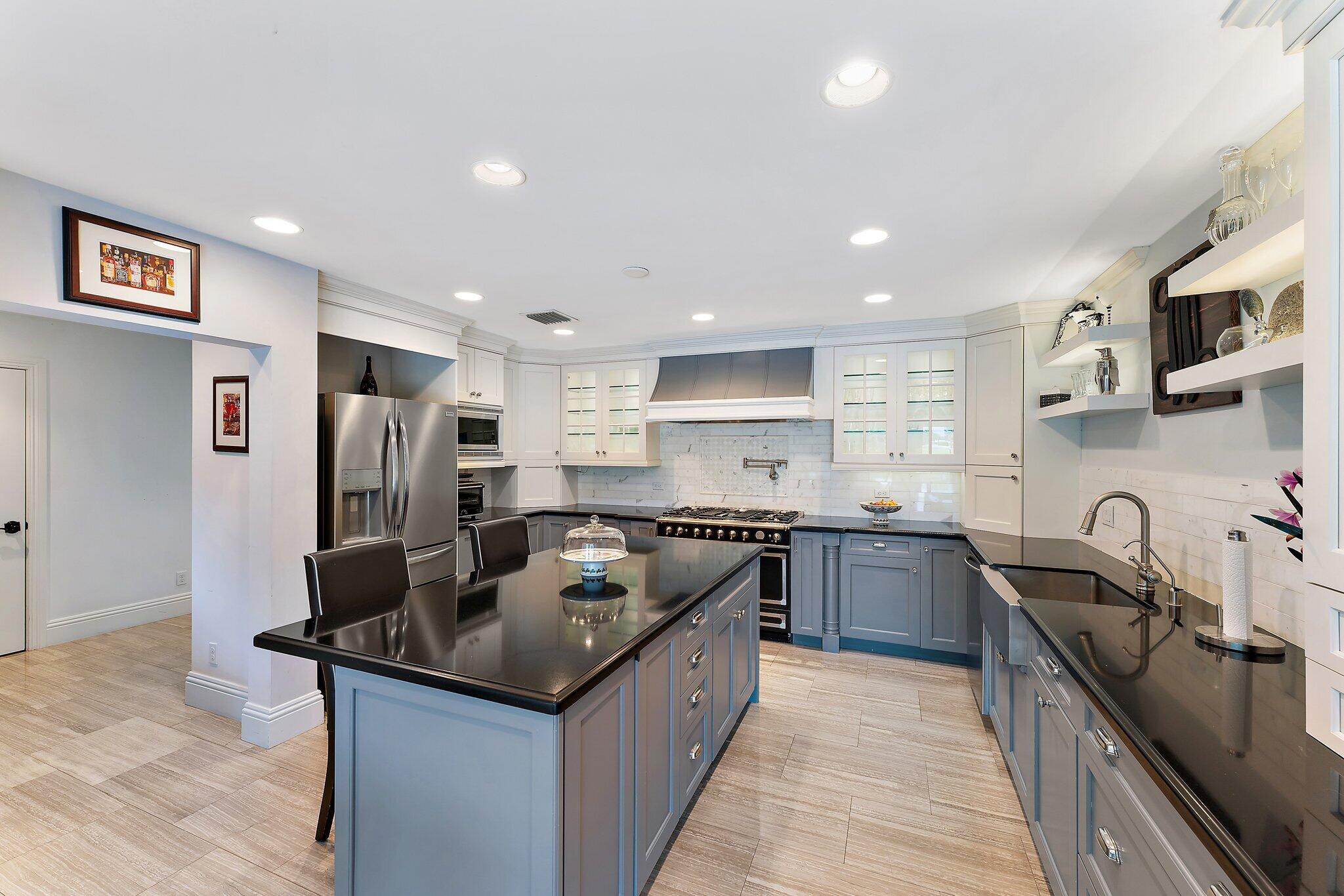 210 Golfview Drive