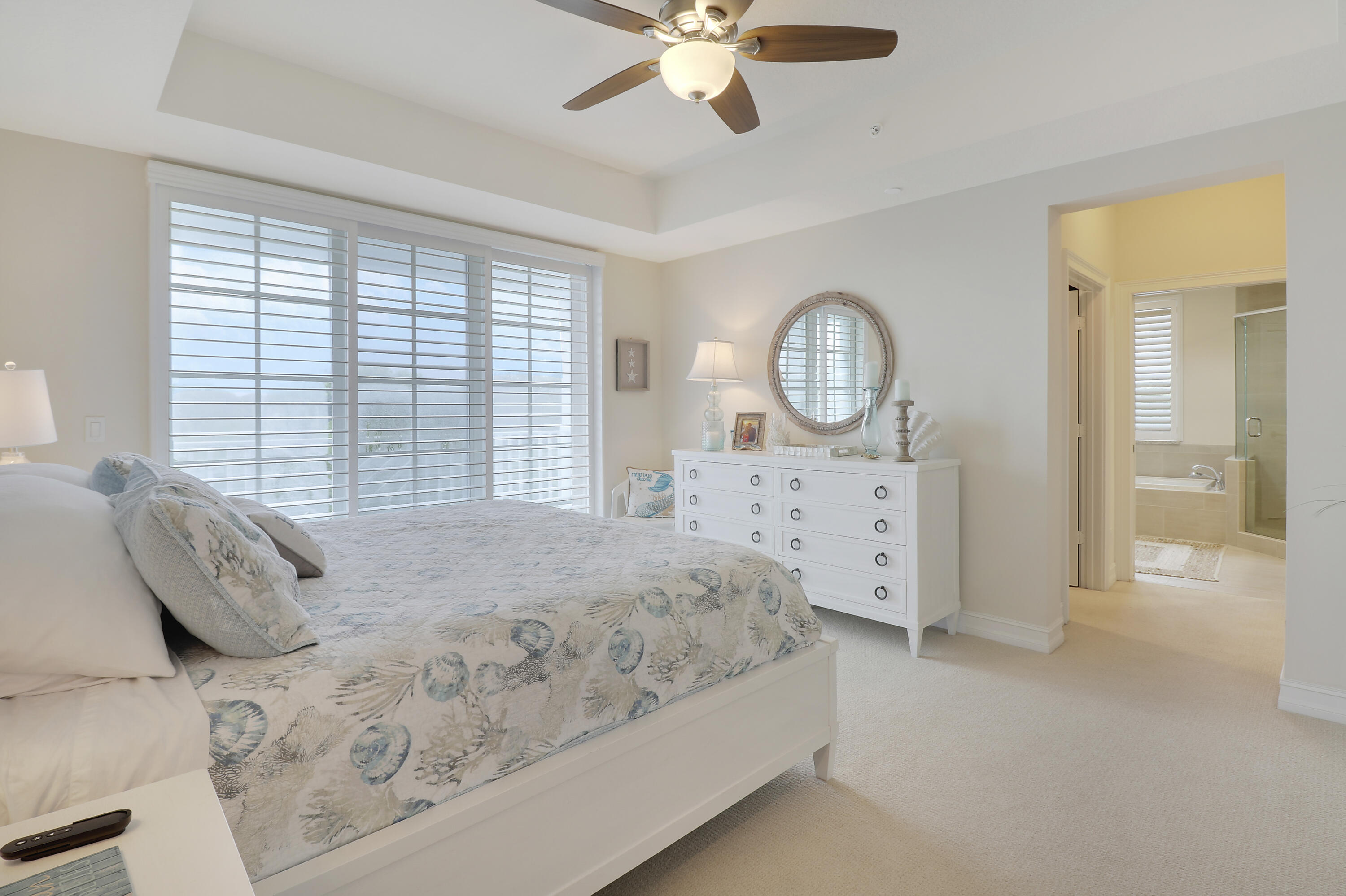 941 Bay Colony Drive S