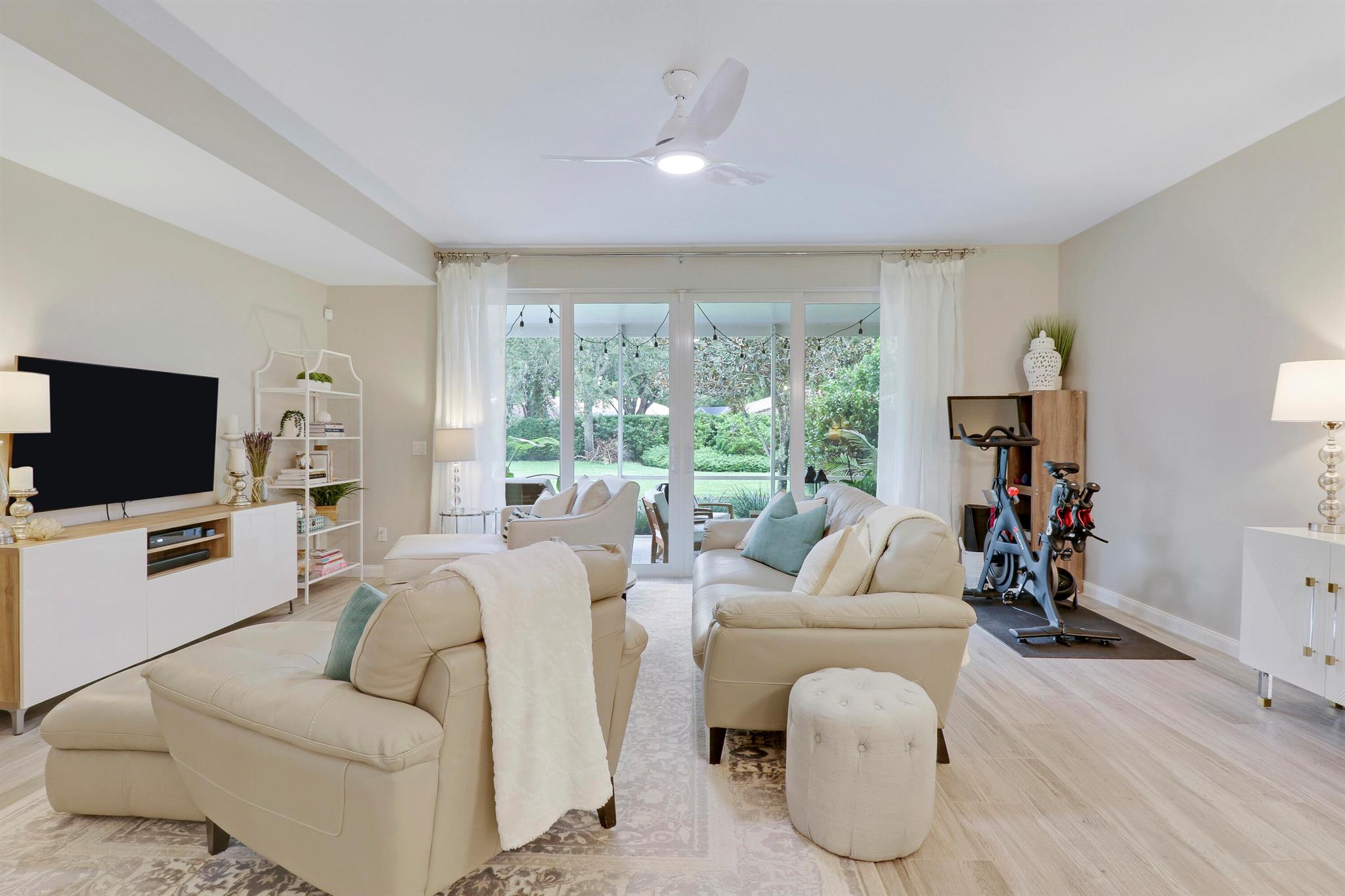 462 Capistrano Drive