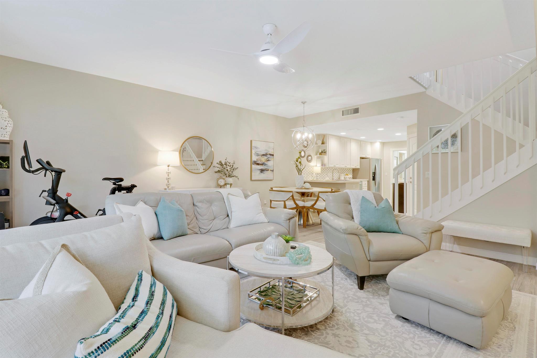 462 Capistrano Drive