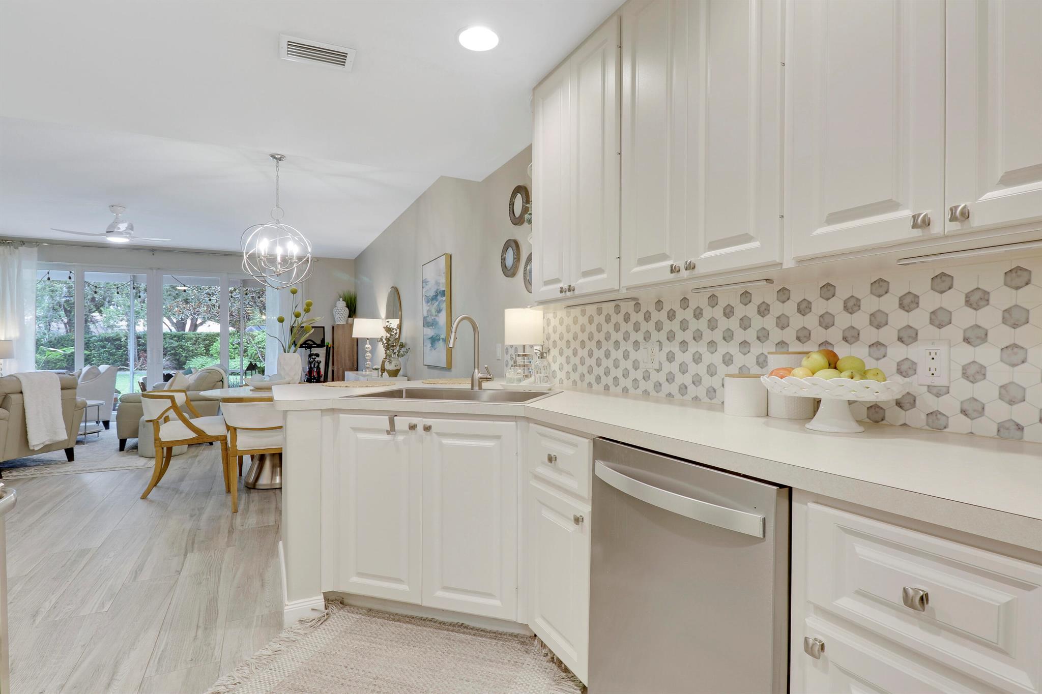 462 Capistrano Drive