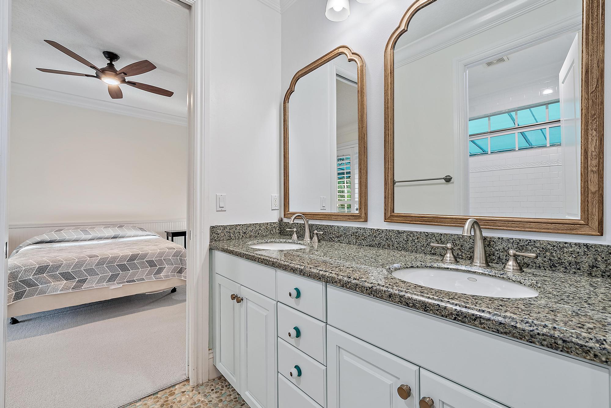 10802 SE Arielle Terrace