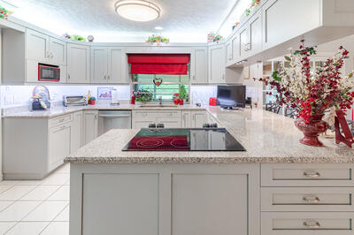 2481 NW Everglades Boulevard