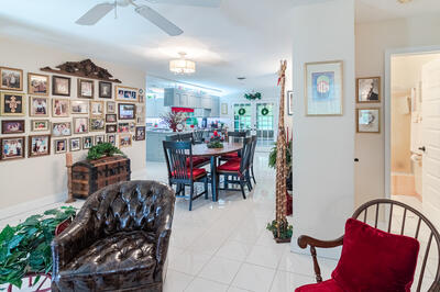 2481 NW Everglades Boulevard