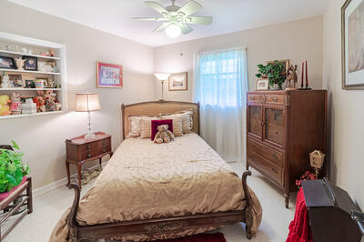 2481 NW Everglades Boulevard