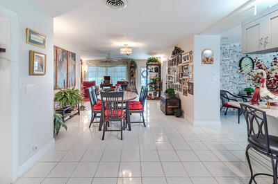 2481 NW Everglades Boulevard