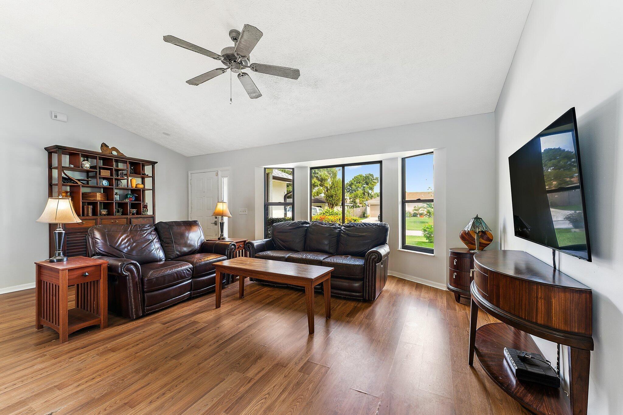 2238 SE Lucaya Street