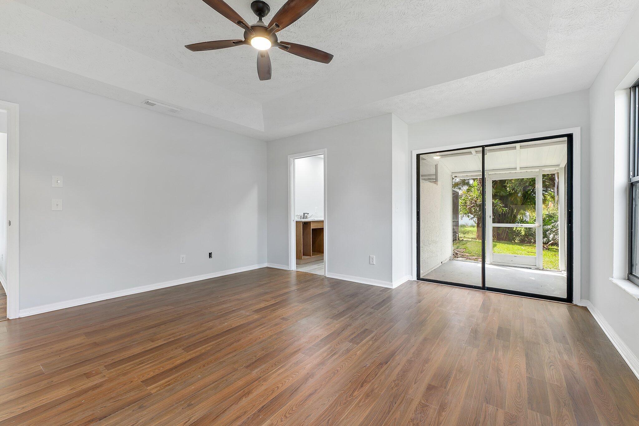 2238 SE Lucaya Street