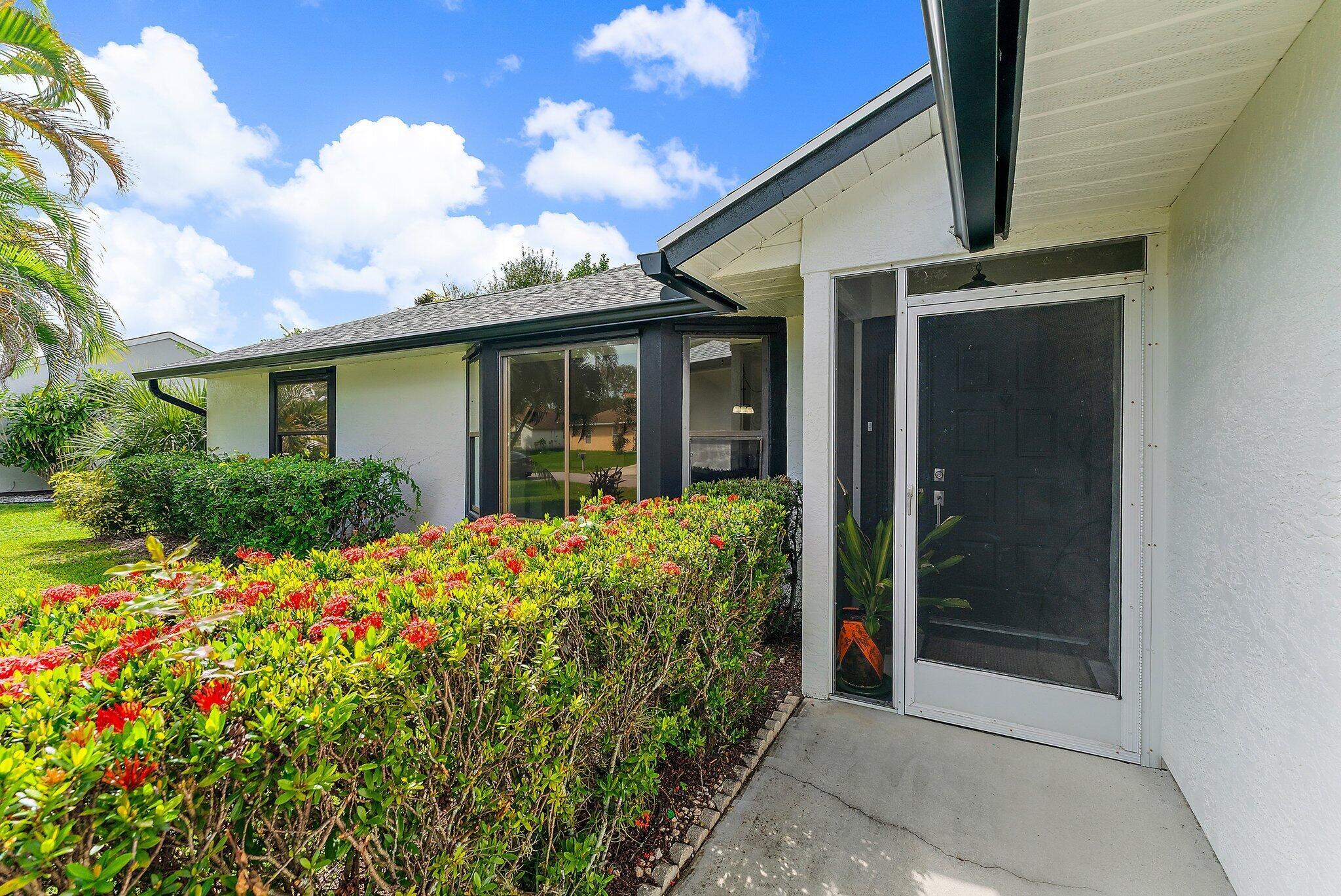 2238 SE Lucaya Street