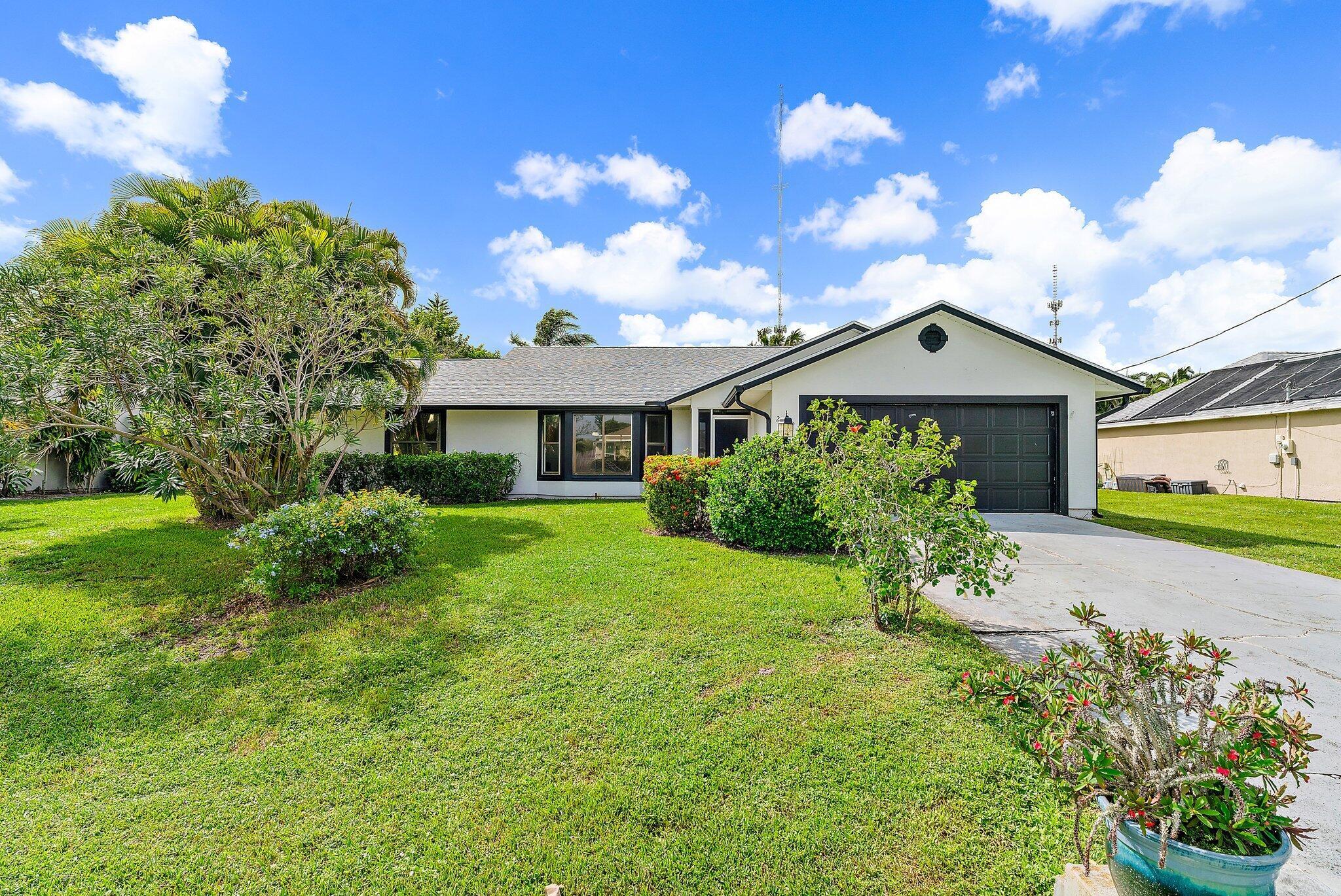 2238 SE Lucaya Street