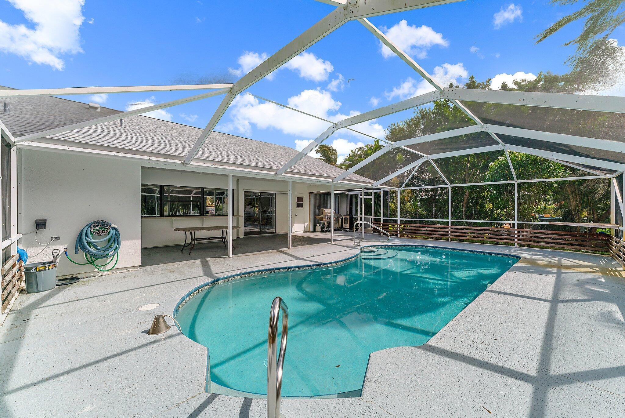 2238 SE Lucaya Street