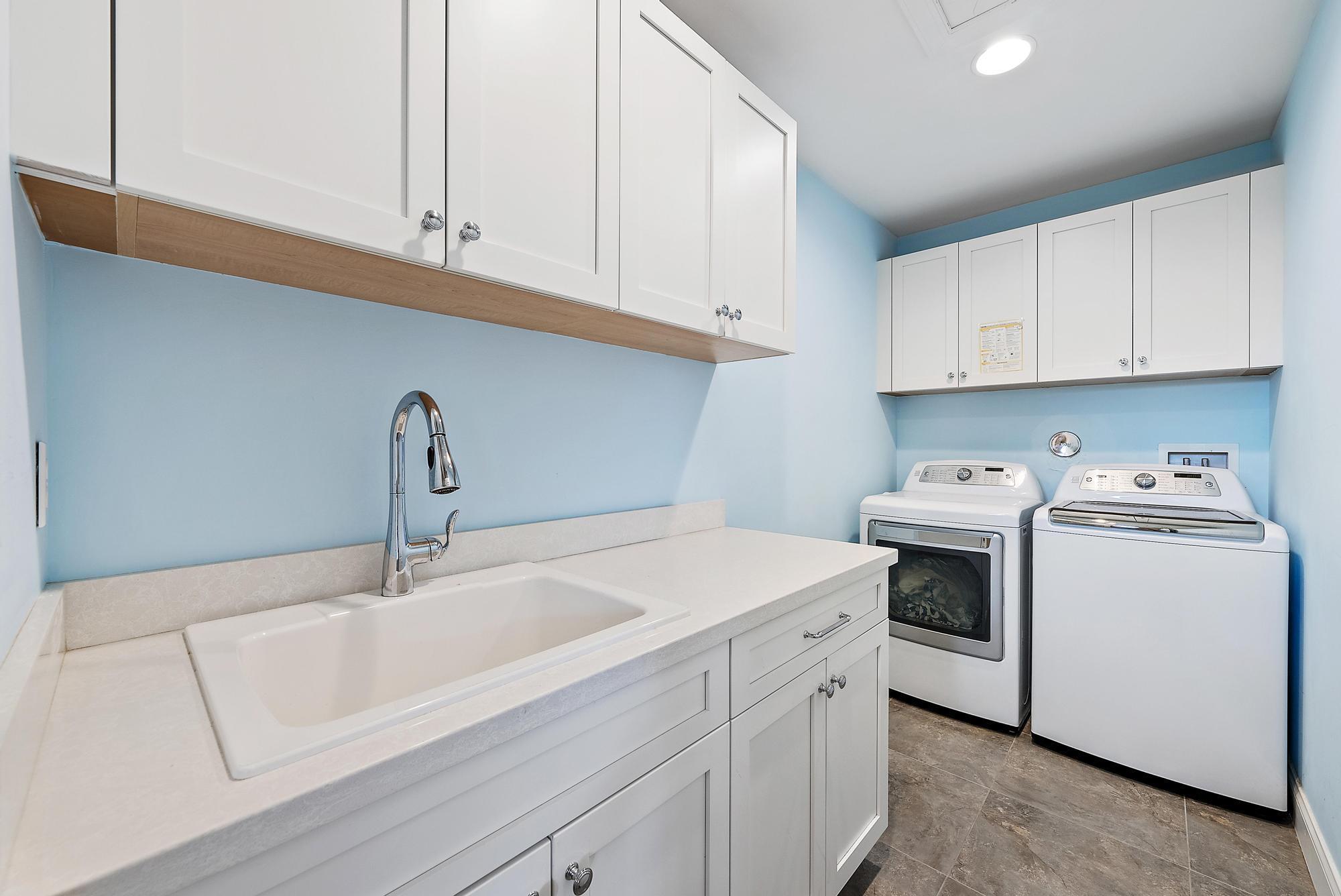 129 Lighthouse Drive