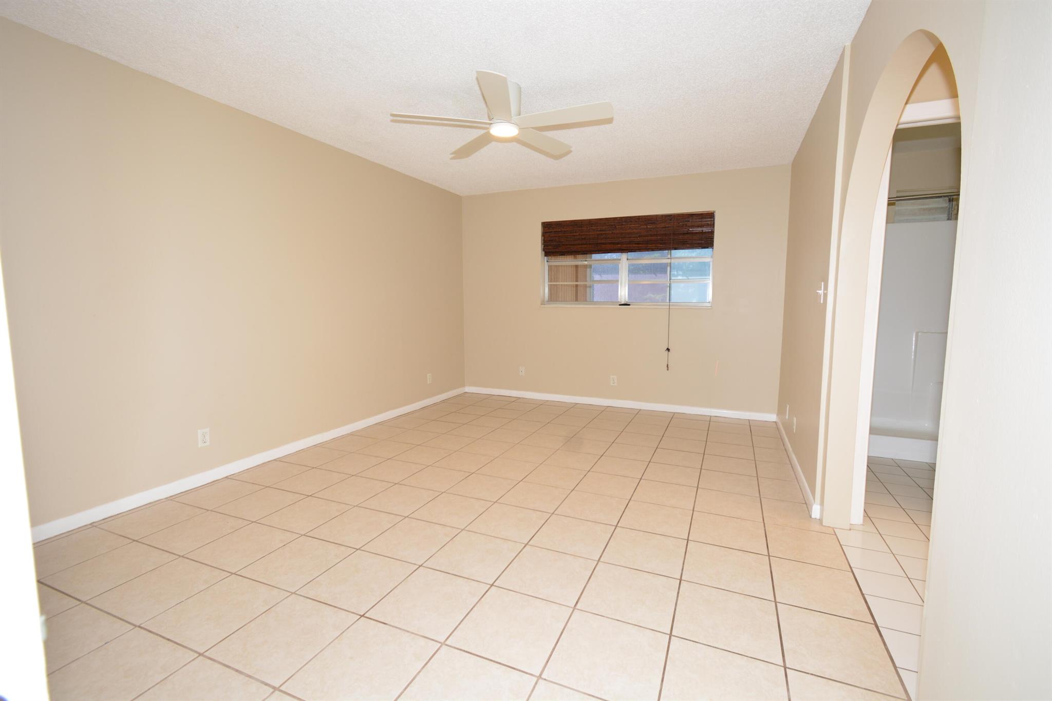 10789 N Military Trail 4