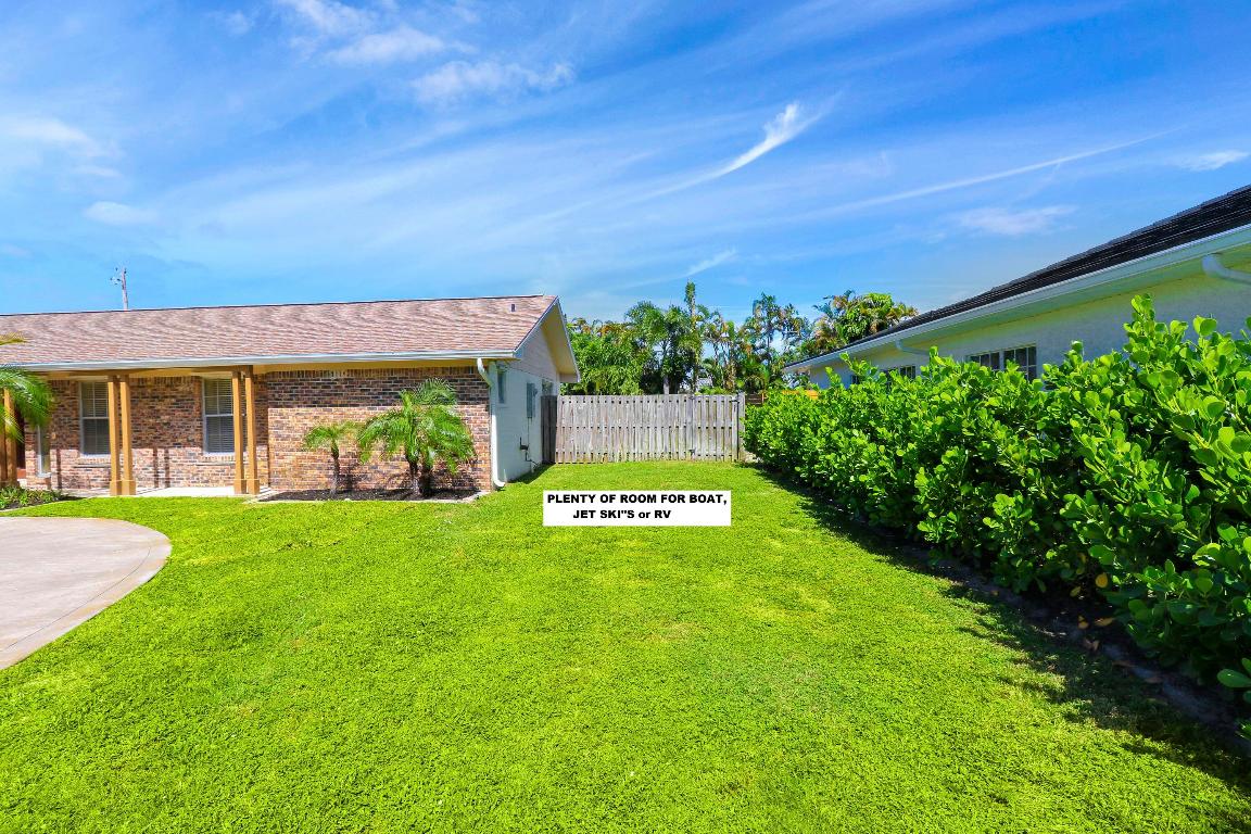 4869 Bimini Road
