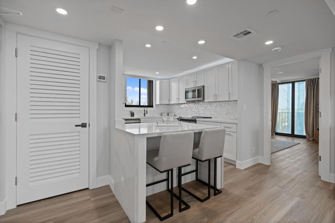 300 Ocean Trail Way 310