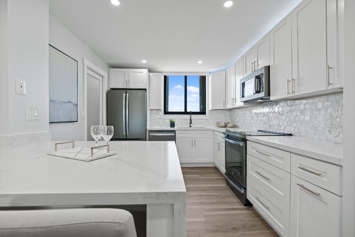 300 Ocean Trail Way 310