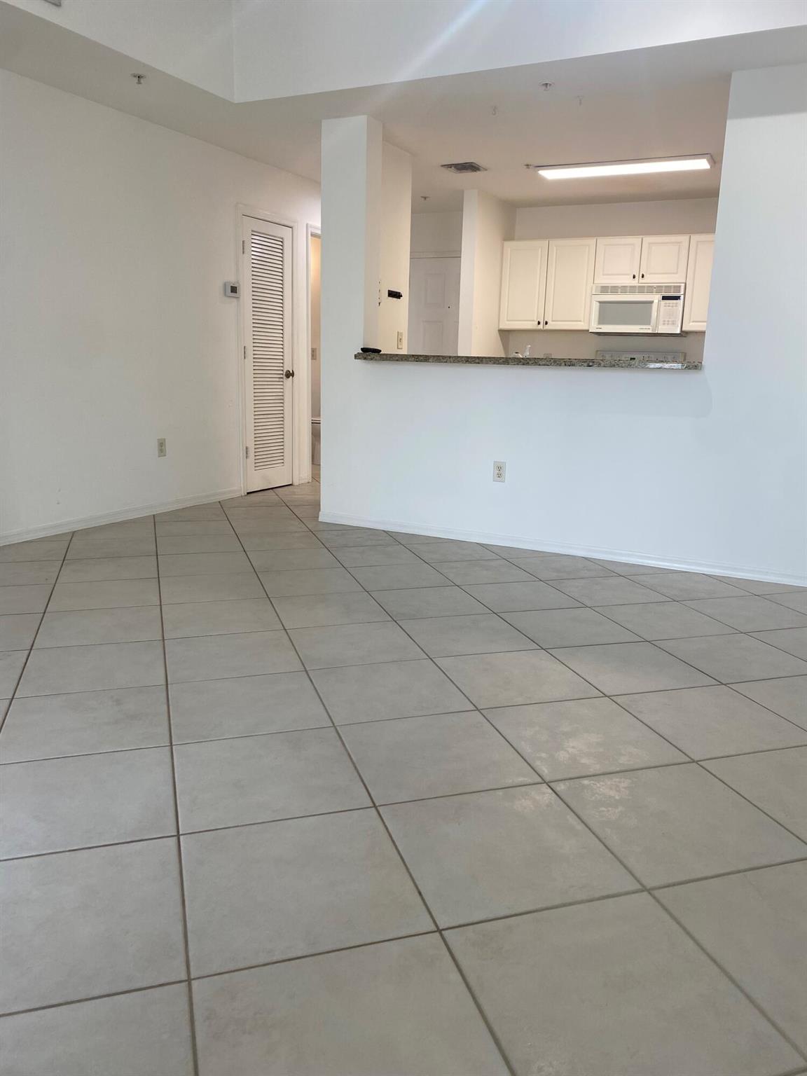 1209 Main Street 303