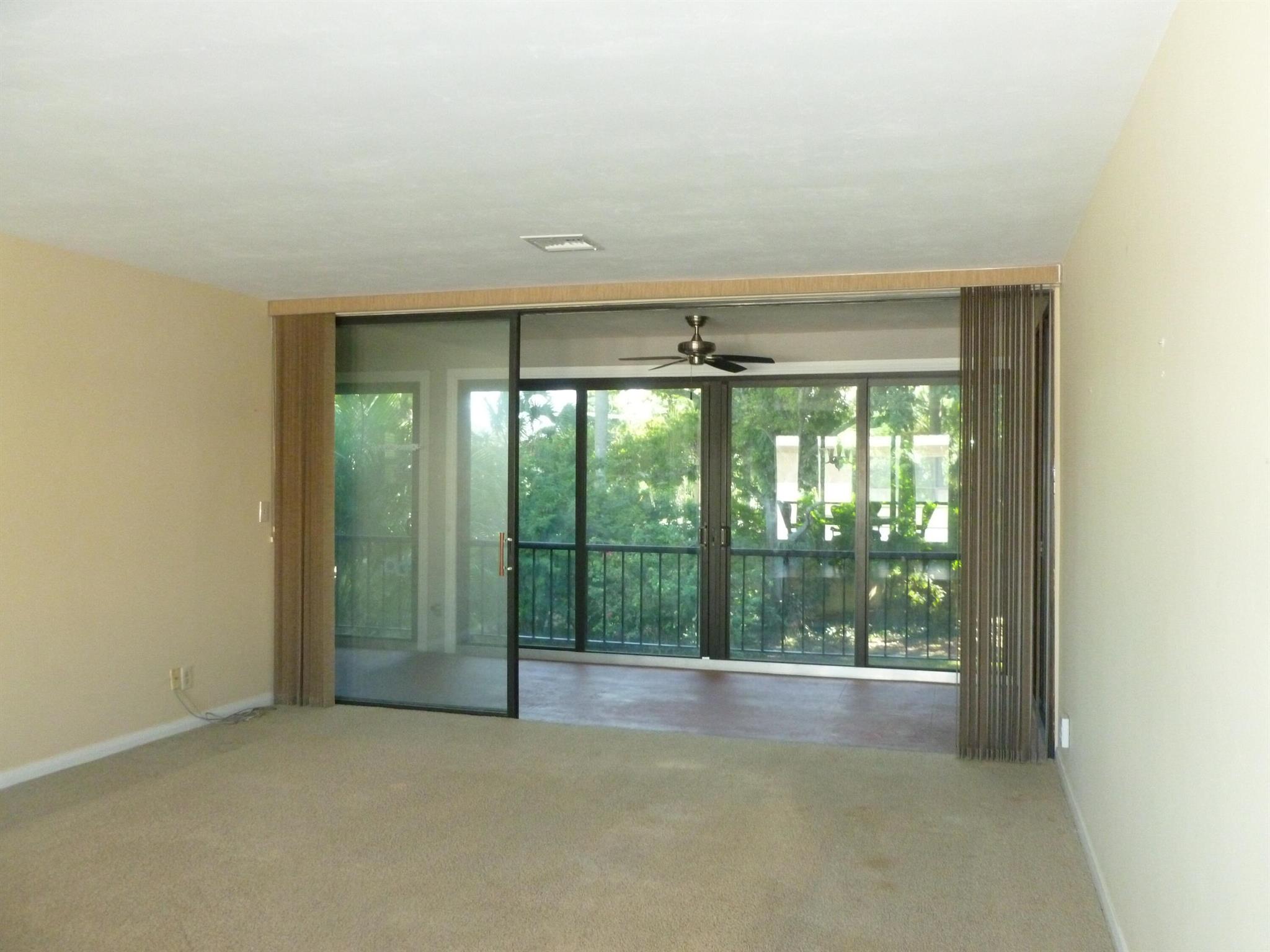 12 SE Concourse Drive Apt F