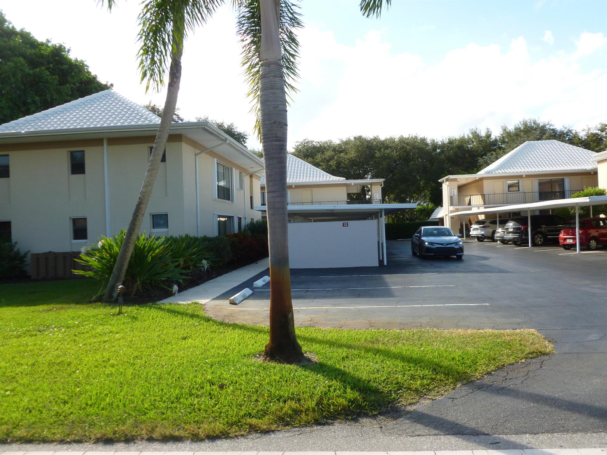 12 SE Concourse Drive Apt F