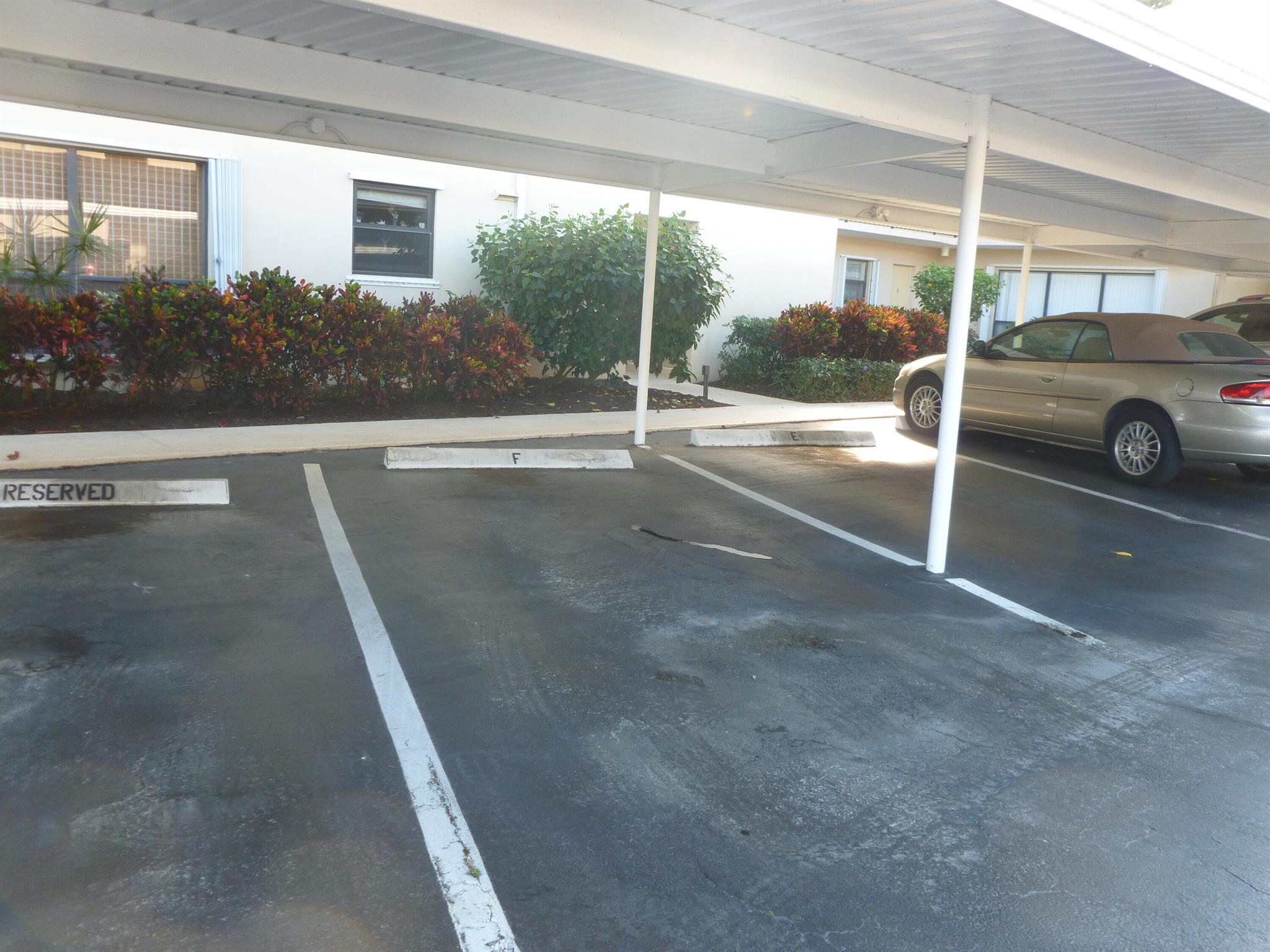 12 SE Concourse Drive Apt F