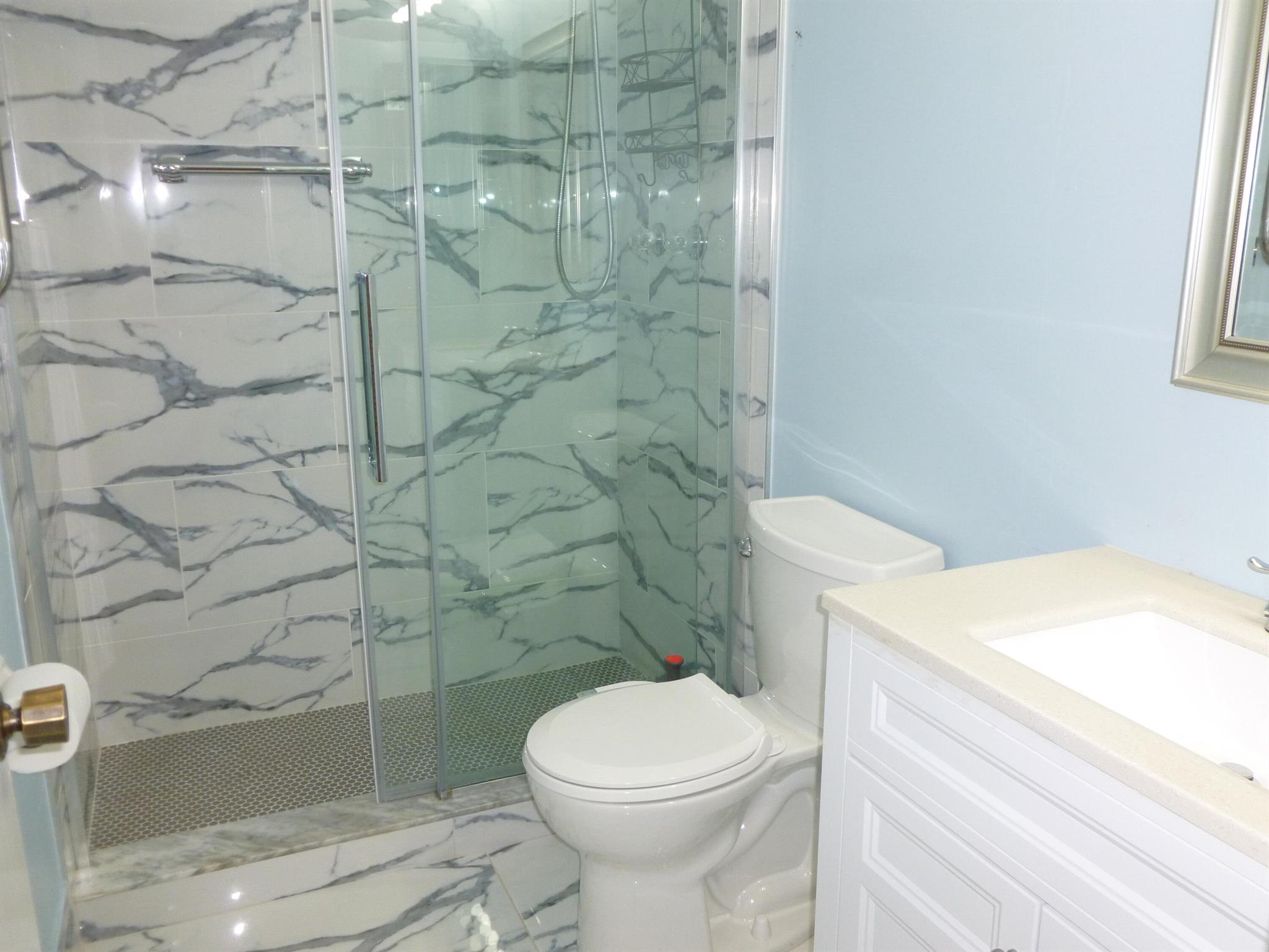 12 SE Concourse Drive Apt F