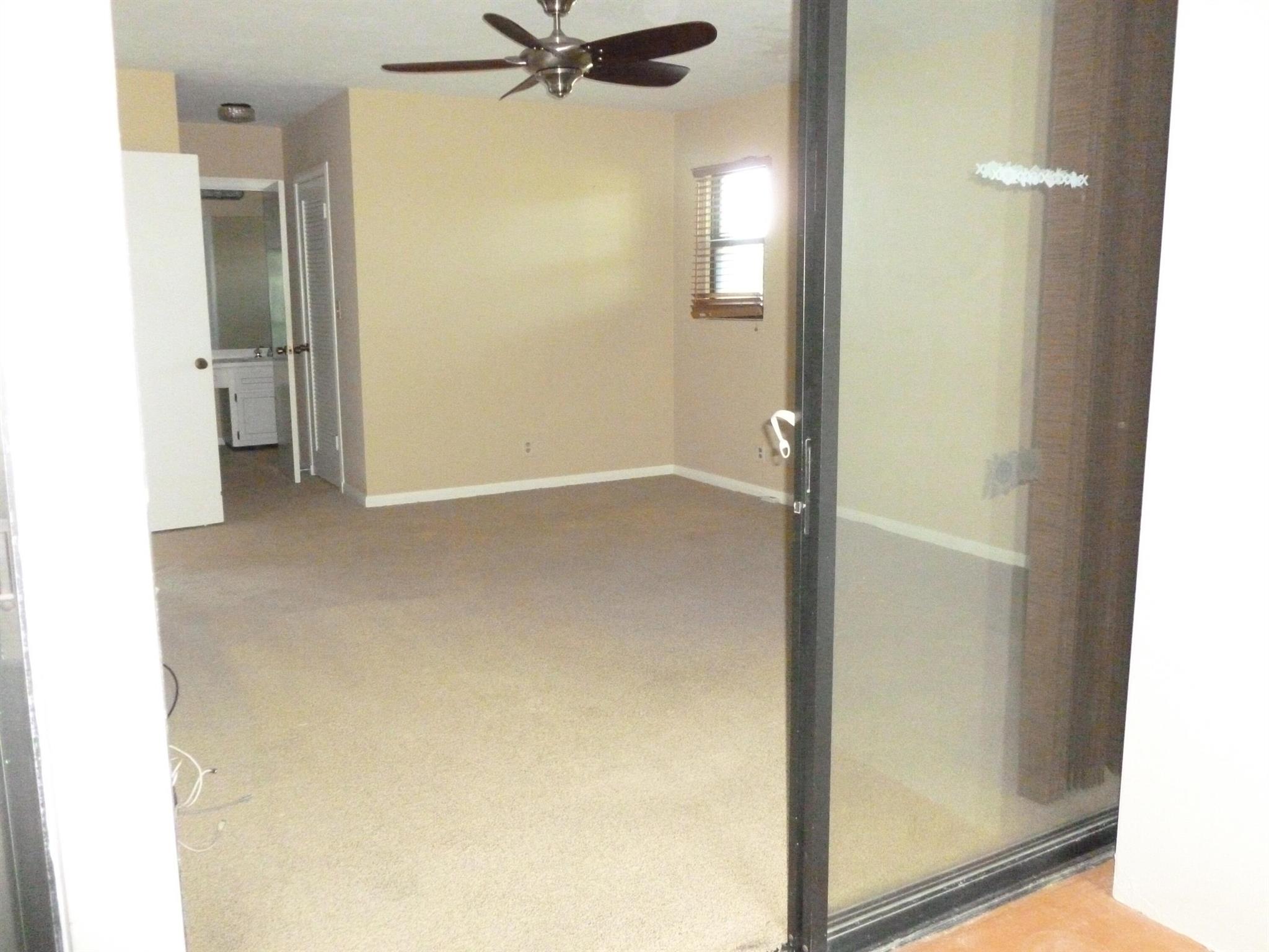 12 SE Concourse Drive Apt F