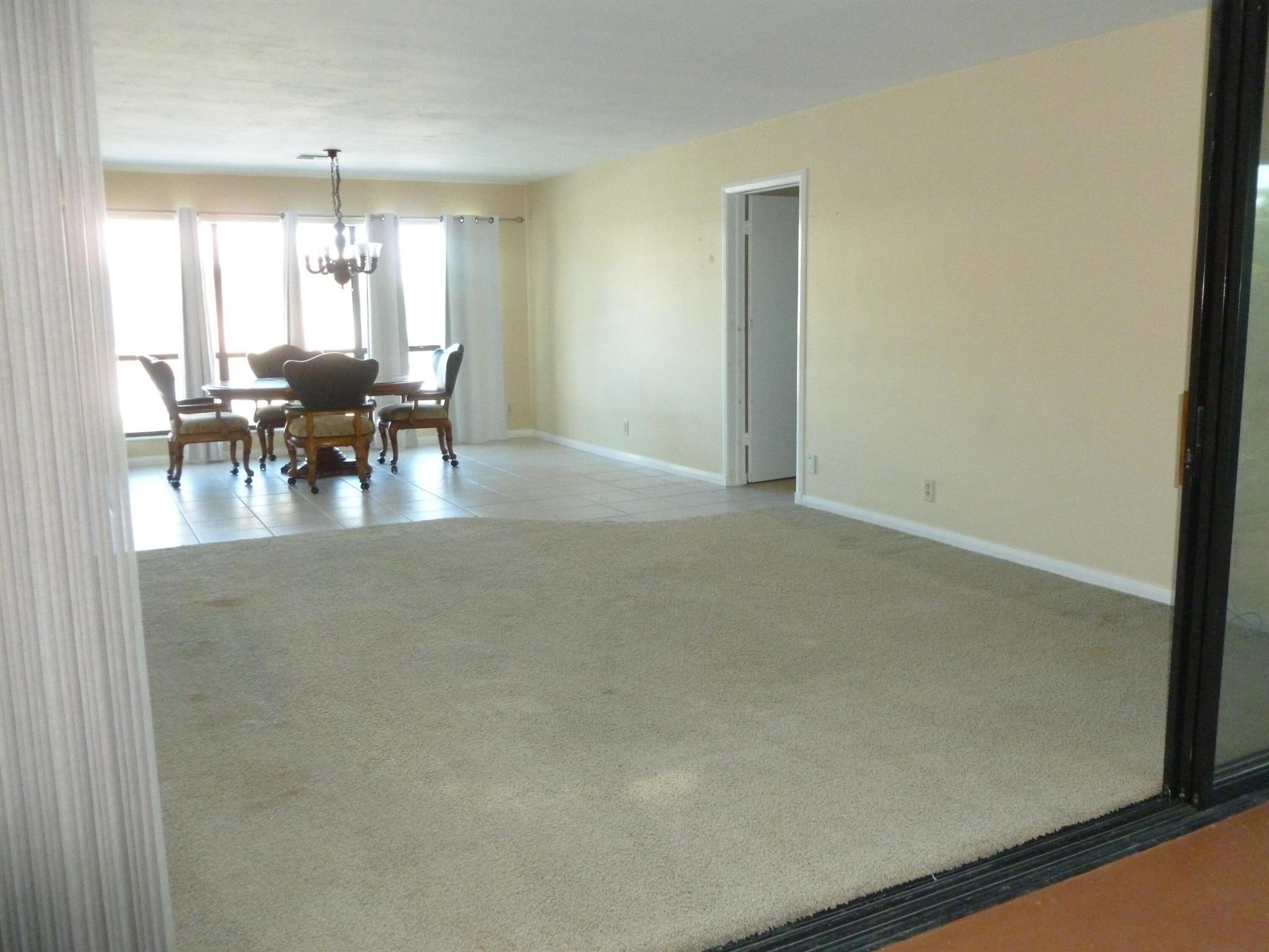 12 SE Concourse Drive Apt F