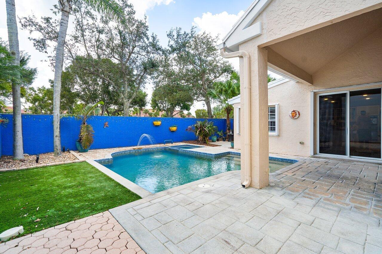 15 Blenheim Court