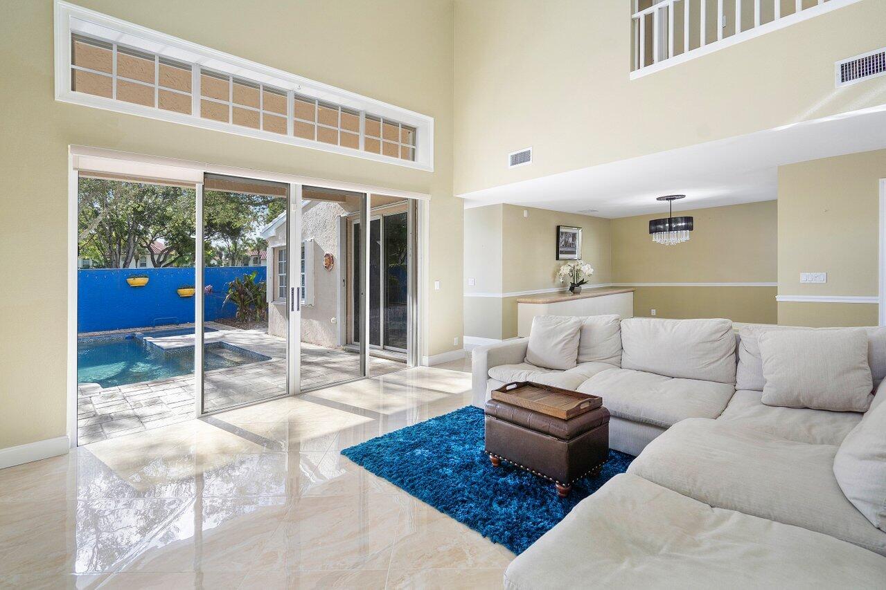 15 Blenheim Court