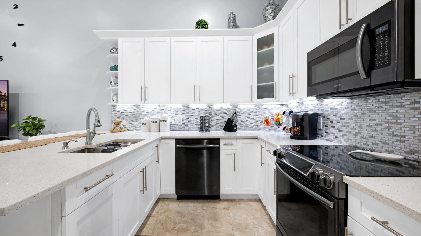 5460 Eagle Lake Drive 72b