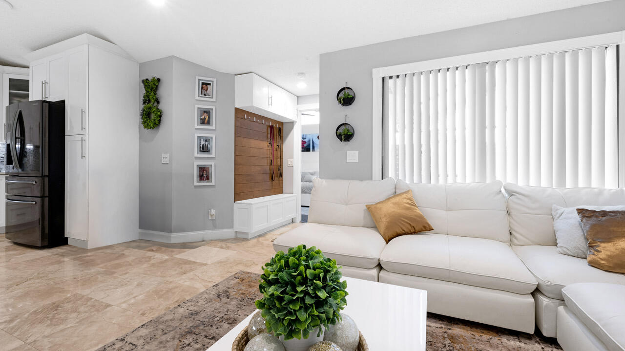 5460 Eagle Lake Drive 72b