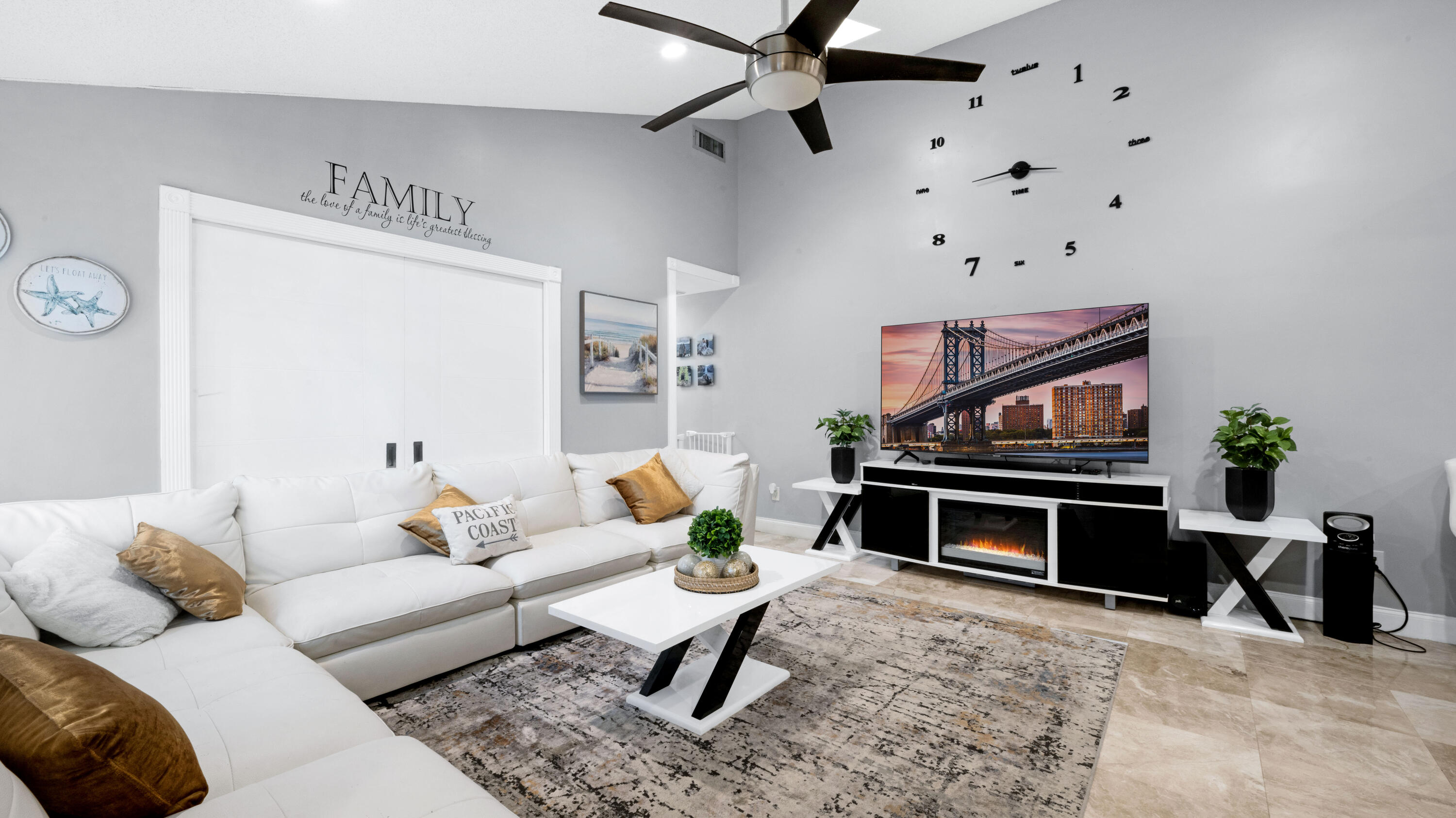 5460 Eagle Lake Drive 72b