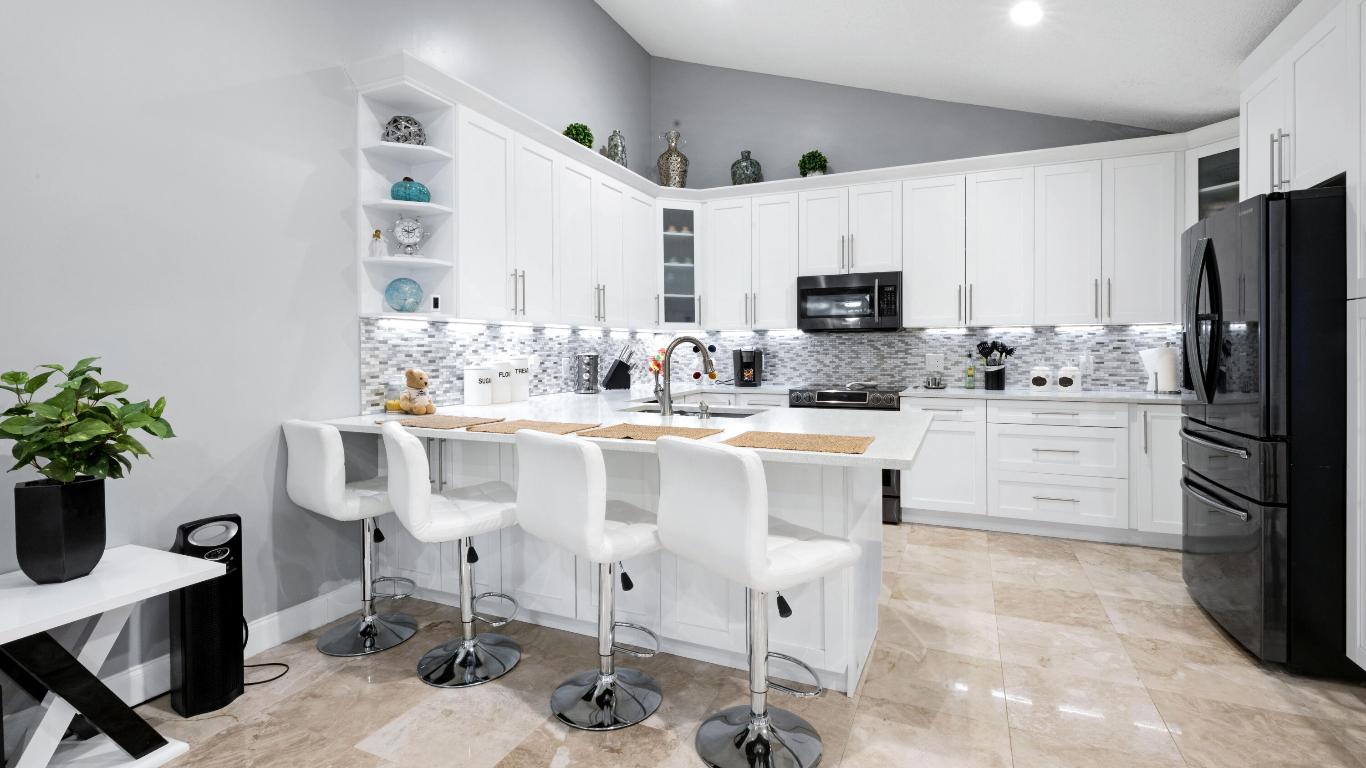 5460 Eagle Lake Drive 72b