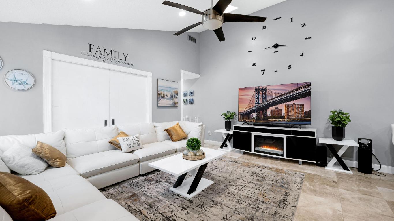 5460 Eagle Lake Drive 72b